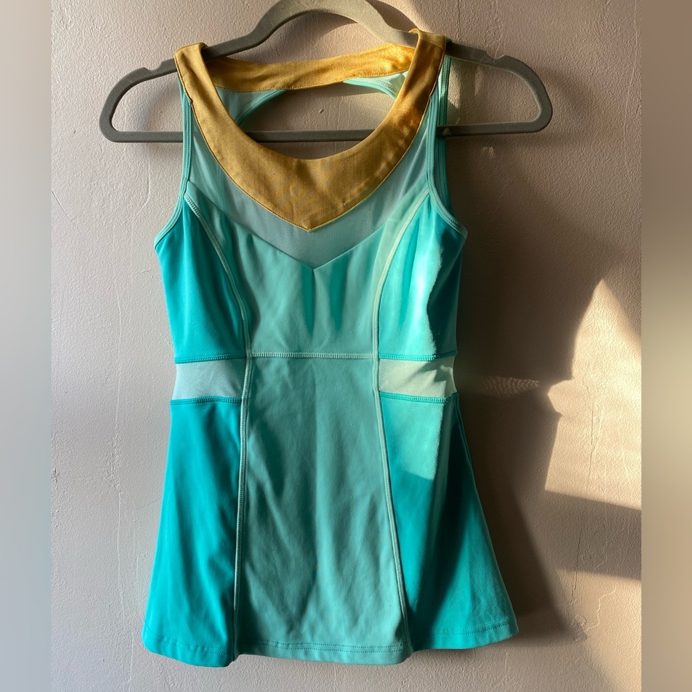 Crowned Athletics Arabian Nights Top Size XS